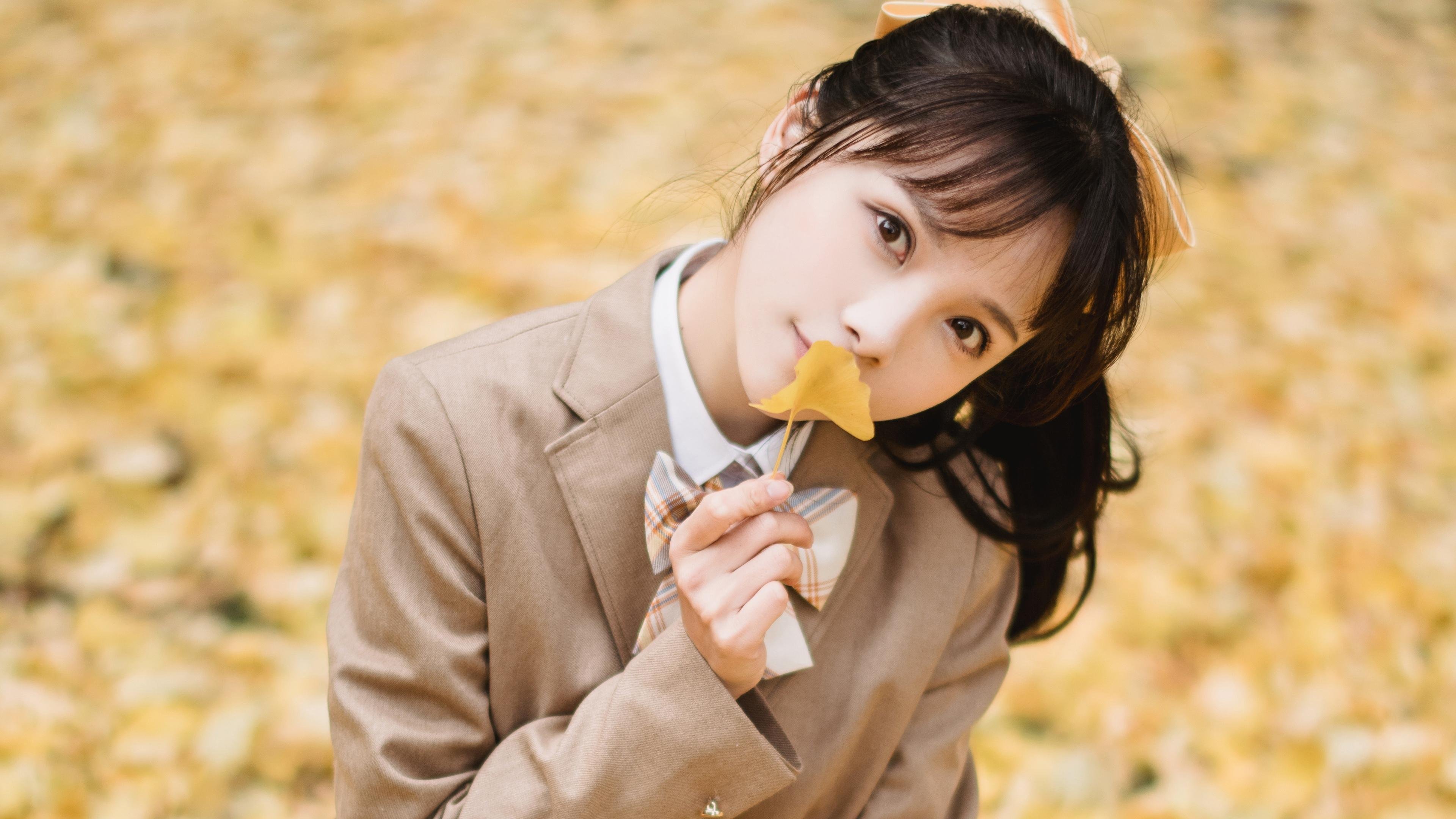 申花连续两战告负，下滑至中游位置，申花 2021