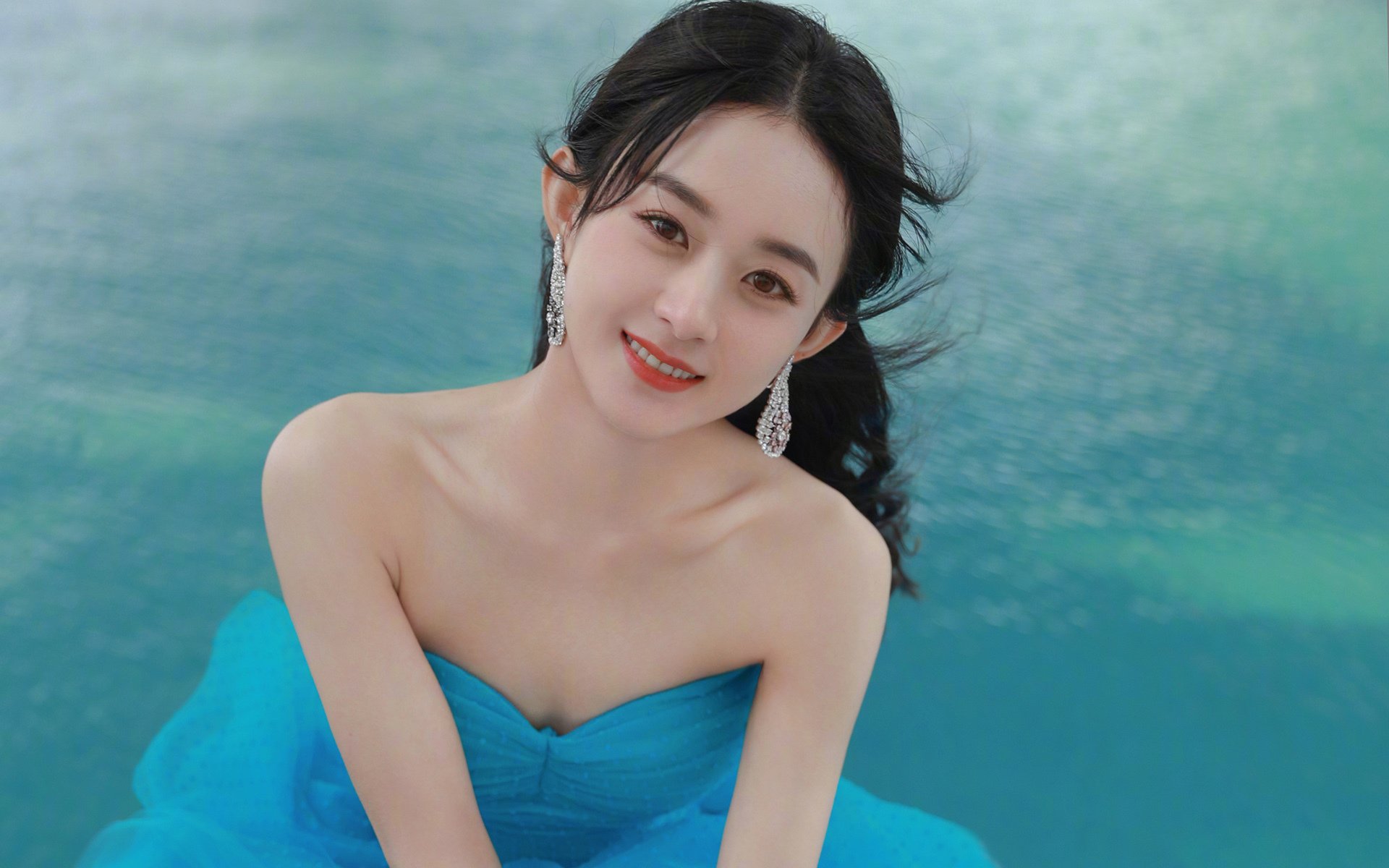 “萨尔·巴赫：南非橄榄球的希望，点燃全队士气”